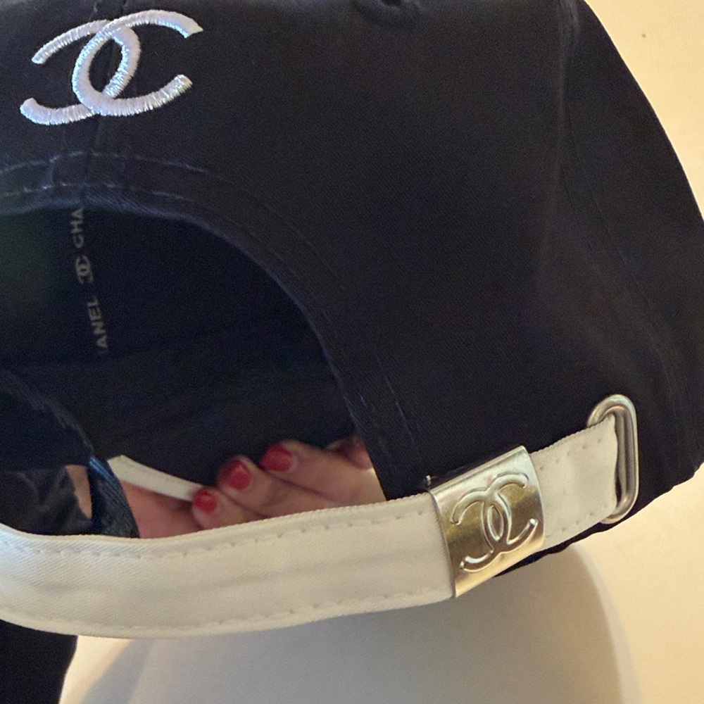 CHANEL Black Cap with White Logo - Picture 7 of 8